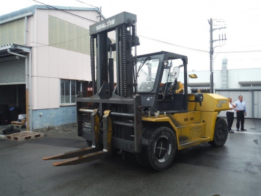 KOMATSU  FD150E-8 ปี2009 15ตัน สนใจสั่งนำเข้า คุยรายละเอียดได้ครับ