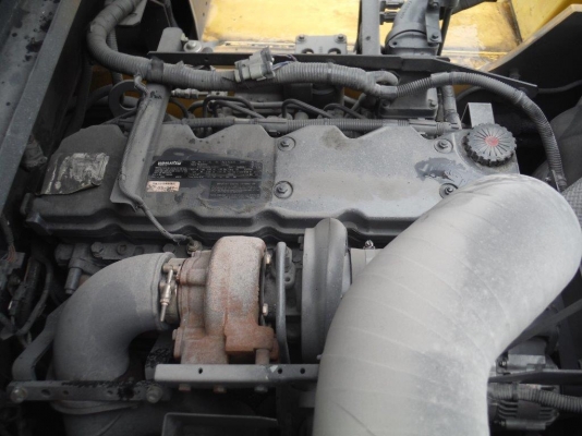 KOMATSU  FD150E-8 ปี2009 15ตัน สนใจสั่งนำเข้า คุยรายละเอียดได้ครับ