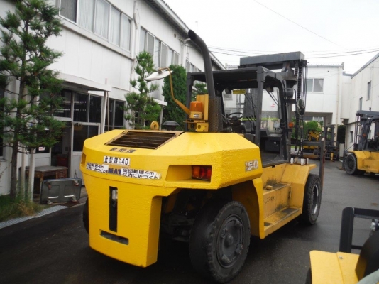 KOMATSU  FD150E-8 ปี2009 15ตัน สนใจสั่งนำเข้า คุยรายละเอียดได้ครับ