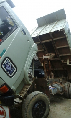 หกล้อ ฮีโน้ FC 185 แรง ดั้ม 5 คิว สภาพดีสวยพร้อมลุย pawer ช่วงล่างใหญ่ ทะเบียนพร้อมโอน ราคา 375,000บ เบาๆครับ หกล้อ ฮีโน้ FC 185 แรง ดั้ม 5 คิว สภาพดีสวยพร้อมลุย pawer ช่วงล่างใหญ่ ทะเบียนพร้อมโอน ราคา 375,000บ เบาๆครับ