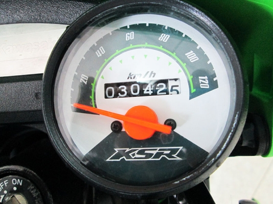 ขาย KSR ตัว TOP สตาร์ทมือ ปี 2014 ไมล์ 3042 กม สภาพรถสวย เครื่องแน่นๆ มีกุญแจแท้ 2 ดอก สีเขียว ดำ ราคา 42900 บาท