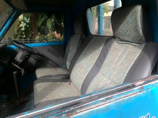 ขาย ISUZU elf 74 แรง สีฟ้า