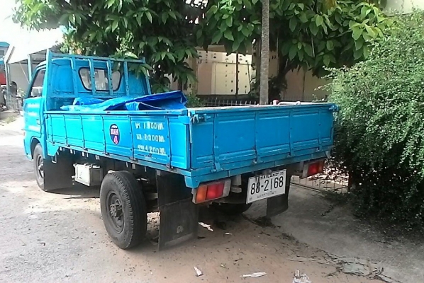 ขาย ISUZU elf 74 แรง สีฟ้า