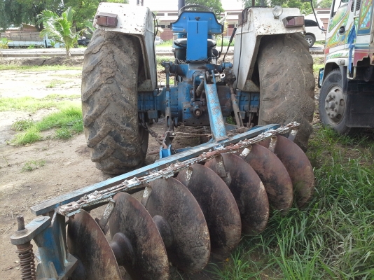 ขายฟอรด์สองเพา 6610 คาน ZF 335 ปั้มแถวดันหน้าหาง 7  พร้อมทะเบืยน