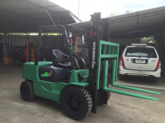 ขายด่วนรถยกเครื่องยนต์ดีเซล MITSUBISHIขนาด 3 ตันเสาสูง3เมตร เกียร์ออโต้ งาสไลด์