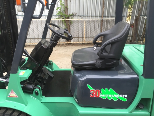 ขายด่วนรถยกเครื่องยนต์ดีเซล MITSUBISHIขนาด 3 ตันเสาสูง3เมตร เกียร์ออโต้ งาสไลด์