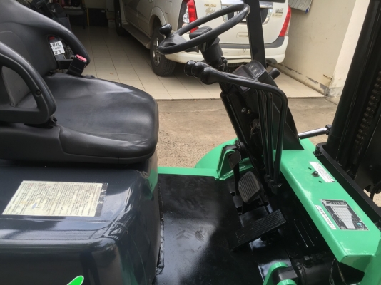 ขายด่วนรถยกเครื่องยนต์ดีเซล MITSUBISHIขนาด 3 ตันเสาสูง3เมตร เกียร์ออโต้ งาสไลด์