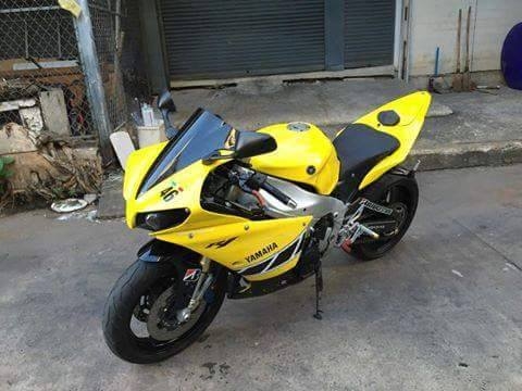 ขาย Yamaha R1 Y01 แต่งแฟริ่ง 09 หล่อๆ