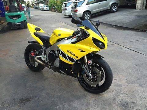 ขาย Yamaha R1 Y01 แต่งแฟริ่ง 09 หล่อๆ