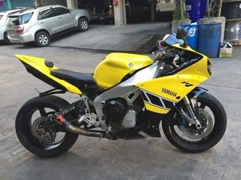 ขาย Yamaha R1 Y01 แต่งแฟริ่ง 09 หล่อๆ