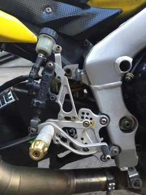 ขาย Yamaha R1 Y01 แต่งแฟริ่ง 09 หล่อๆ