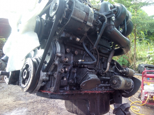 เครื่อง อีซูสุ115เทอร์โบว์เคื่องดีมากครับ ไม่หลวม เครื่องมาจากท่าเรือ ไม่ได้ใช้เลยขายครับเอาไปทำอีแต๋นครับ อุปกร์ครบไดร์สตาร์ท/ชาตครบหมอน้ำมีครบ