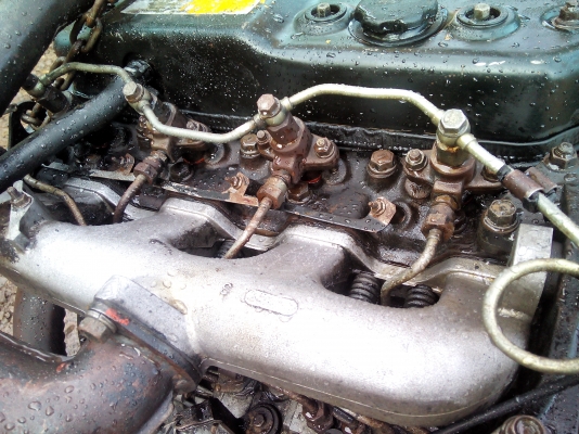 เครื่อง อีซูสุ115เทอร์โบว์เคื่องดีมากครับ ไม่หลวม เครื่องมาจากท่าเรือ ไม่ได้ใช้เลยขายครับเอาไปทำอีแต๋นครับ อุปกร์ครบไดร์สตาร์ท/ชาตครบหมอน้ำมีครบ