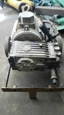 ======= Sold Out!! ======= INTER PUMP ปั้มฉีดน้ำแรงดันสูง Made in Italy มอเตอร์ 10 HP. 380 V. พร้อมใช้งาน โทร 089-2499-123 นครปฐม