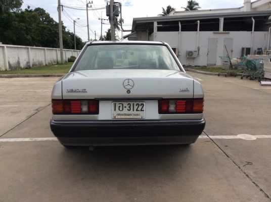 ขายรถเบนส์ 190E ปี92 เครื่องเดิม 1.8 เกียร์ออโต้ เพาเวอร์ ไฟฟ้าทั้งคัน ภายในเบาะหนังสวยสะอาด แอร์เย็น ตัวถังเดิมๆสีสวยทรงดี แม็ก8ช่อง ขอบ16" ยางใหม่ รถขับดี ช่วงล่างแน่น รถสวยพร้อมใช้ครับ