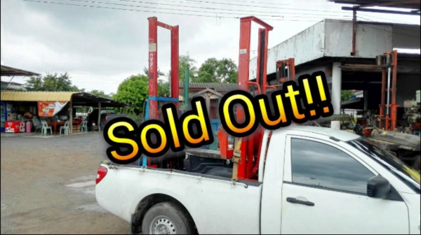 <<<<<<<< Sold Out!! >>>>>>>>สแตคเกอร์ แฮนด์ลิฟท์ TMC 1000 KG. ยกสูง 220 cm.สภาพสวยพร้อมใช้ มี 2 ตัว โทร 089-2499-123 นครปฐม
