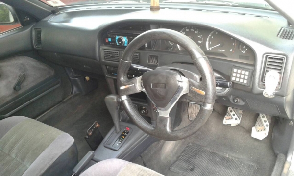 TOYOTA  COROLLA 1.6 โฉม โดเรมอน ปี 90 ขายรถบ้านพร้อมใช้ เกียร์ออโต เครื่องยนต์ AE90 1600CC