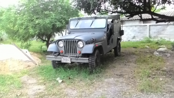 ขายรถจี๊ปหน้ากบ CJ6