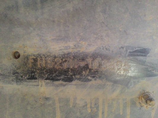 ขาย10ล้อ2เพลาติดเครน 5ตัน4ปอก MITSUBISHI FN527M TF3895 เครื่องดี คัสชีส์สวย เครนดี เล่มพร้อมโอนครับ