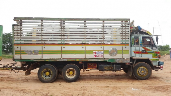 ขายรถพ่วง ดั้มแม่-ลูก ISUZU ROCKY 240 ปี 39 สภาพสวยพร้อมใช้งาน คัสซีสวยตลอดเส้น เครื่องดี เกียร์ Easton แอร์เย็น ทะเบียนพร้อมโอนครับ