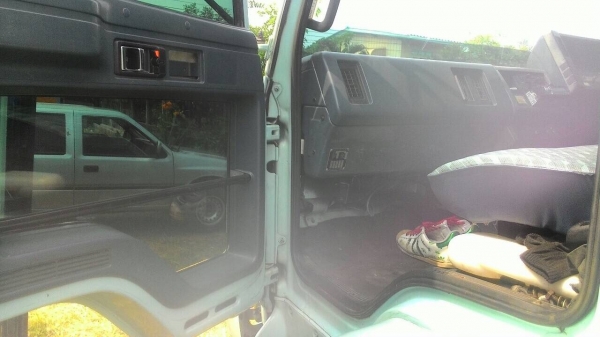 ขายดาวน์..10ล้อเพลาเดียว175แรง FVM12MY พื้นเรียบ6ม. รถสภาพดี สวย