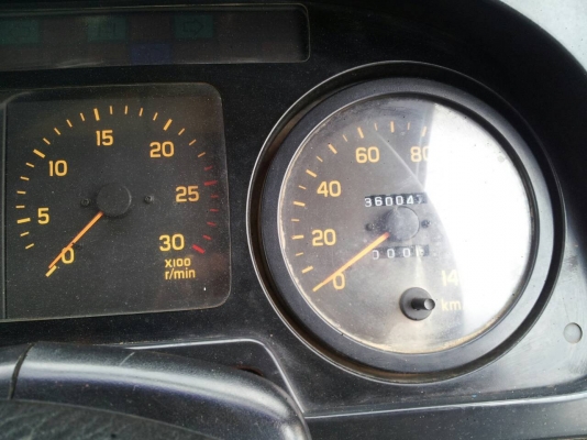 ขายรถหัวลาก 10 ล้อ 2 เพลา ISUZU 270 ปี.45 รถสวย วิ้งน้อย ราคาย้อมๆแค่.1150000 สนใจรีบจองด่วน