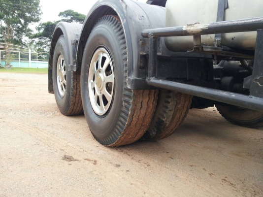 ขายรถหัวลาก 10 ล้อ 2 เพลา ISUZU 270 ปี.45 รถสวย วิ้งน้อย ราคาย้อมๆแค่.1150000 สนใจรีบจองด่วน