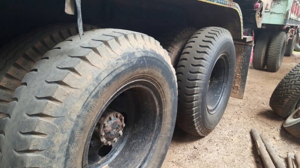 ขายรถพ่วง แม่ดั้ม-ลูกไม่ดั้ม HINO FM3M คัสซีสวยตลอดเส้น เครื่องเดิม M10C 240 แรงม้า เกียร์เดิม สโลว์เดิม ยางเต็ม แอร์เย็น ทะเบียนพร้อมโอนครับ ขายรถพ่วง แม่ดั้ม-ลูกไม่ดั้ม HINO FM3M คัสซีสวยตลอดเส้น เครื่องเดิม M10C 240 แรงม้า เกียร์เดิม สโลว์เดิม ยางเต็ม แอร์เย็น ทะเบียนพร้อมโอนครับ