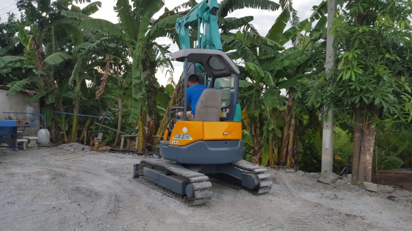 ขายรถขุดyanma B3รุ่นใหม่แขนยาว.บูม3สแต๊ป