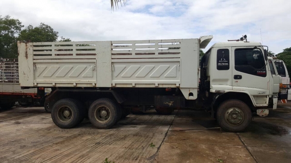 ขาย 10 ล้อดั้ม ISUZU DECA 270 UERO 1 ดั้มสามมิตร เครื่องเดิม เกียร์เดิม ZF คัสซีสวยตลอดเส้น มีระบบลากพ่วง ทะเบียนพร้อมโอน จัดแนนซ์ให้ด้วยครับ ขาย 10 ล้อดั้ม ISUZU DECA 270 UERO 1 ดั้มสามมิตร เครื่องเดิม เกียร์เดิม ZF คัสซีสวยตลอดเส้น มีระบบลากพ่วง ทะเบียนพร้อมโอน จัดแนนซ์ให้ด้วยครับ