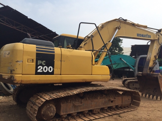 ขายด่วน!! Komatsu PC200-7 ไมล์ ชม.10,000 สภาพสวยค่ะ ขายด่วน!! Komatsu PC200-7 ไมล์ ชม.10,000 สภาพสวยค่ะ