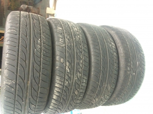 ขายยาง Donlop SP SPORT LM 703 225 50 17 ยางสวย ปี 0813 ขายยาง Donlop SP SPORT LM 703 225 50 17 ยางสวย ปี 0813