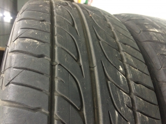 ขายยาง Donlop SP SPORT LM 703 225 50 17 ยางสวย ปี 0813 ขายยาง Donlop SP SPORT LM 703 225 50 17 ยางสวย ปี 0813