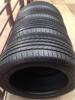 ยาง goodyear efficientgrip 215 50 17 สิ้นปี14 ดอกเยอะ ติดหนวด ประหยัดไป 50\%