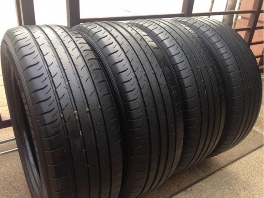 ยาง goodyear efficientgrip 215 50 17 สิ้นปี14 ดอกเยอะ ติดหนวด ประหยัดไป 50\%