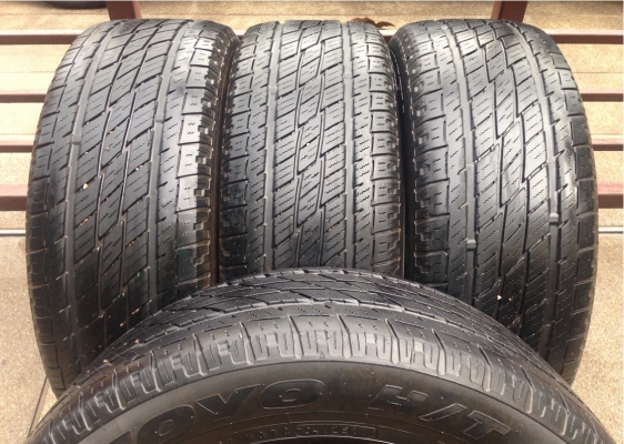 ยาง TOYO 235 55 18 กลางปี11 พร้อมใช้งาน ราคาไม่แพง