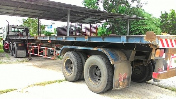 ขาย หัวลาก isuzu rocky 240 ราคา650,000 บาท ครับสภาพพร้อมใช้งาน สอบถามก่อนได้ครับ 0918070020 เอ็กซ์ ครับ