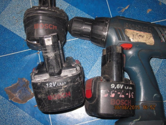 ปรับราคาครับผม สว่านไร้สาย Bosch แท้ แต่มอเตอร์เสีย + แบ็ต 3 + กล่อง ไม่มีที่ชาร์ต ปรับราคาครับผม สว่านไร้สาย Bosch แท้ แต่มอเตอร์เสีย + แบ็ต 3 + กล่อง ไม่มีที่ชาร์ต