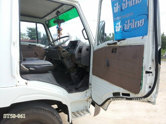 ขายด่วน รถบรรทุก 6 ล้อ HINO 117 แรง สภาพเดิมๆ สวย พร้อมใช้งาน ราคาสุดคุ้ม