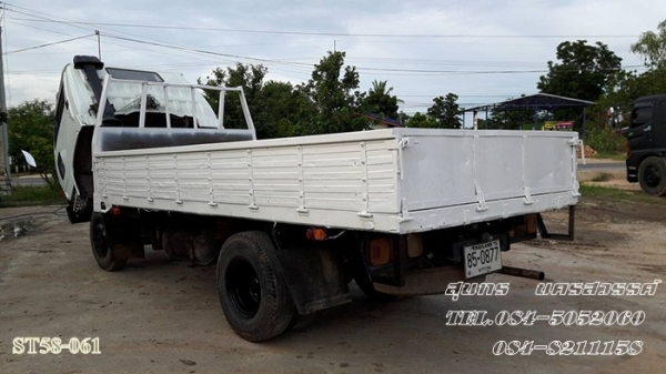 ขายด่วน รถบรรทุก 6 ล้อ HINO 117 แรง สภาพเดิมๆ สวย พร้อมใช้งาน ราคาสุดคุ้ม