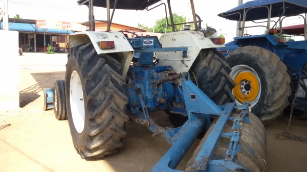 ขายรถไถฟรอ์ด6610แรงตัวแท้พร้อมไช้งานรถอยู่วังบัว คลองขลุง กำแพงเพชร  ราคา388000บาท  มีไบมีดหน้าหนึ่งอันผานชี1ชุดพร้อมทะเบียน สนใจสอบุถามได้ที่081 3655997 อ๋าพร  พาเจริญ  ราคาต่อรองได้อีกนะครับ