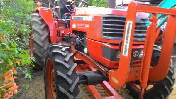 ขายรถไถ KUBOTA M5000 พร้อมดันหน้า ราคา 335,000 ทะเบียนพร้อมโอน รถอยู่ อ.แกลง จ.ระยอง สนใจสอบถาม 0818618678 id line=0818618678   id line=carbonthai  https://www.facebook.com/pages/Tractors-Rayong/307154532717928