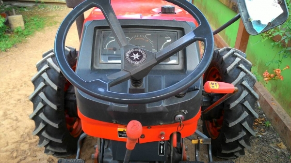ขายรถไถ KUBOTA M5000 พร้อมดันหน้า ราคา 335,000 ทะเบียนพร้อมโอน รถอยู่ อ.แกลง จ.ระยอง สนใจสอบถาม 0818618678 id line=0818618678   id line=carbonthai  https://www.facebook.com/pages/Tractors-Rayong/307154532717928
