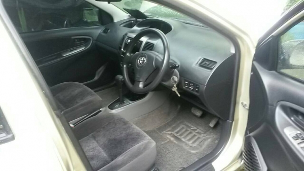 ขายวีออสปี03เล่มพร้อมโอน รถพร้อมใช้งาน วีออสตัวS ขาย139000บาท