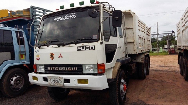 ขายดั้ม2เพลา MITSUBISHI FN527M-A เบรกใหญ่ เครื่อง195แรง พ.เพาเวอร์ เบรกทิฟฟี่ ภายในสวย แอร์เย็น สภาพพร้อมใช้งาน เอกสารพร้อมโอน ราคา790,000 สนใจโทร 090-8588220คุณนะ 093-3258446คุณบิว หรือเข้าดูสินค้าอื่นๆได้ที่ www.truck.in.th/498 หรือเพจFacebook ณรงค์ ซื้