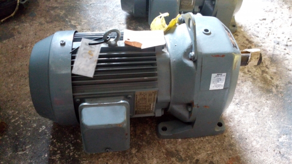 ขาย !! มอเตอร์เกียร์2แรง ยี่ห้อโตชิบ้า1:20 ของญี่ปุ่น ( ใหม่เก็บเก่า)