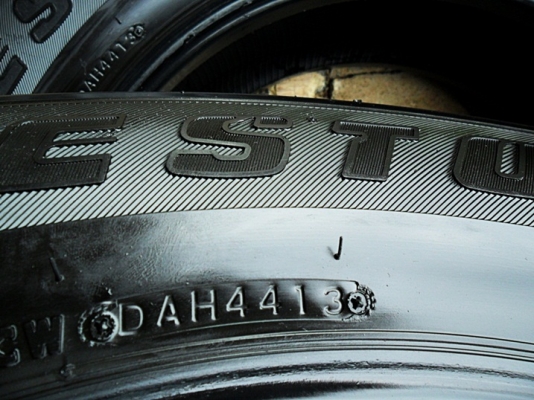 ยางกระบะสูงขอบ17 บริดสโตน 255-65-R17ลงพื้นปี14 (4เส้น 4,900บ)ดอกเพียบ98\% เหมือนยางใหม่