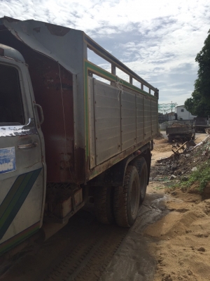 ขายสิบล้อดั้มเพลาเดียวบรรทุกได้ 17 ตัน ยางดีสภาพพร้อมใช้ ขายสิบล้อดั้มเพลาเดียวบรรทุกได้ 17 ตัน ยางดีสภาพพร้อมใช้