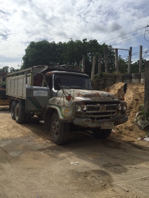 ขายสิบล้อดั้มเพลาเดียวบรรทุกได้ 17 ตัน ยางดีสภาพพร้อมใช้ ขายสิบล้อดั้มเพลาเดียวบรรทุกได้ 17 ตัน ยางดีสภาพพร้อมใช้