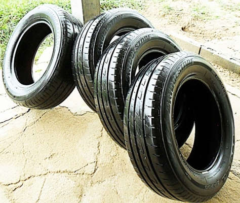 ยางสภาพป้ายแดงขอบ15 บริดสโตน 195-65-R15 ลงพื้นปี14 (4เส้น 4,800บ)สภาพ ยางใหม่